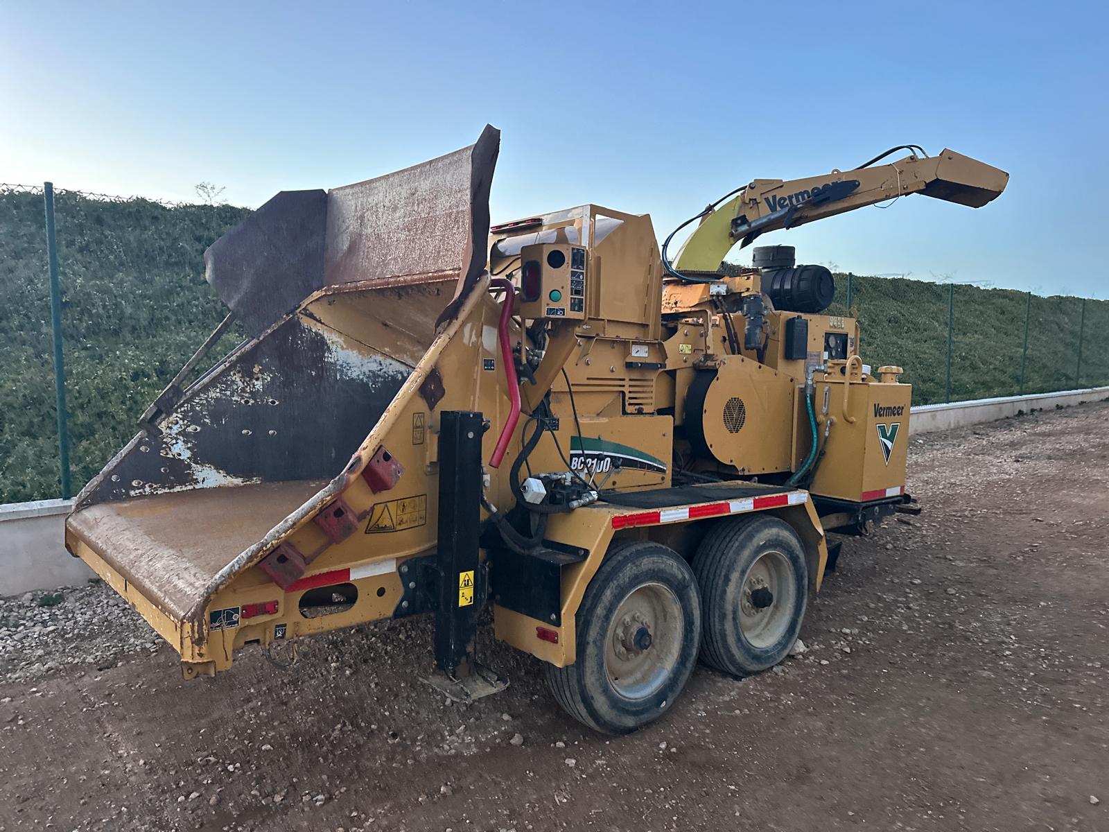 BC2100XL Chipper